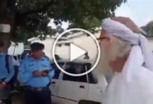 Maulana-and-his-students-threatened-police-with-AK-47